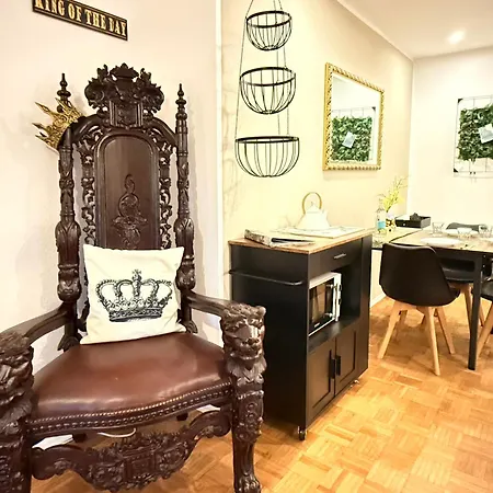 Femo - Royal - Oberstadt - Separater Eingang - Zentral *