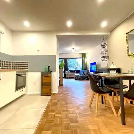 Femo Royal 60 Qm Mit Parkplatz & Terrasse Nahe Oberstadt * Siegen