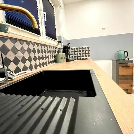 Apartment Femo - Royal - Königliche - Separater Eingang - Oberstadt Nähe Marienkrankenhaus *