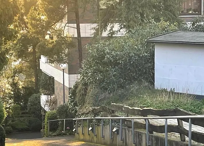 Femo - Royal - Oberstadt - Separater Eingang - Zentral * 锡根