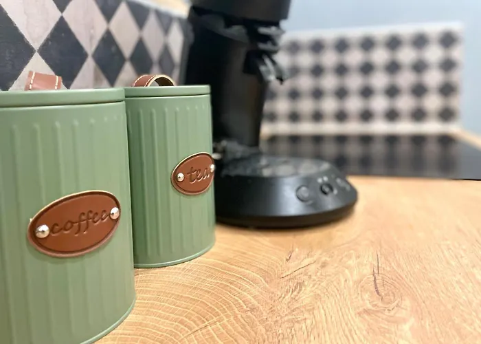 Femo - Royal - Oberstadt - Separater Eingang - Zentral *