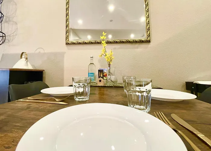 Femo - Royal - Oberstadt - Separater Eingang - Zentral ジーゲン