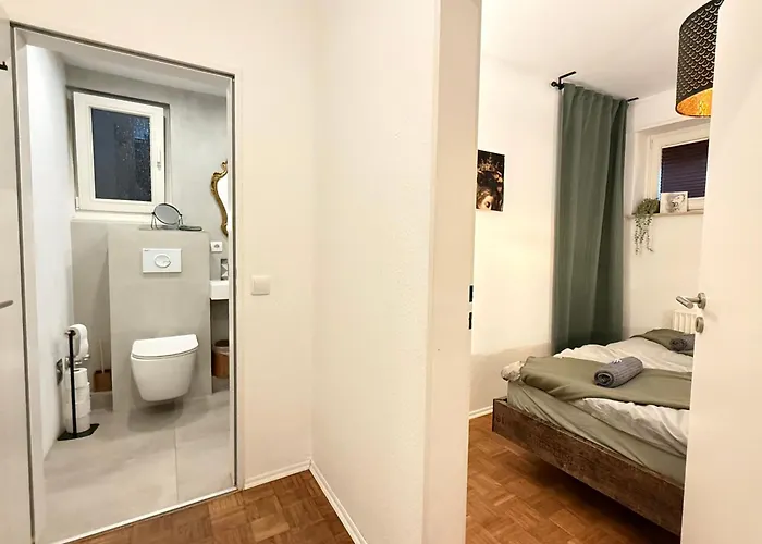 Femo - Royal - Oberstadt - Separater Eingang - Zentral